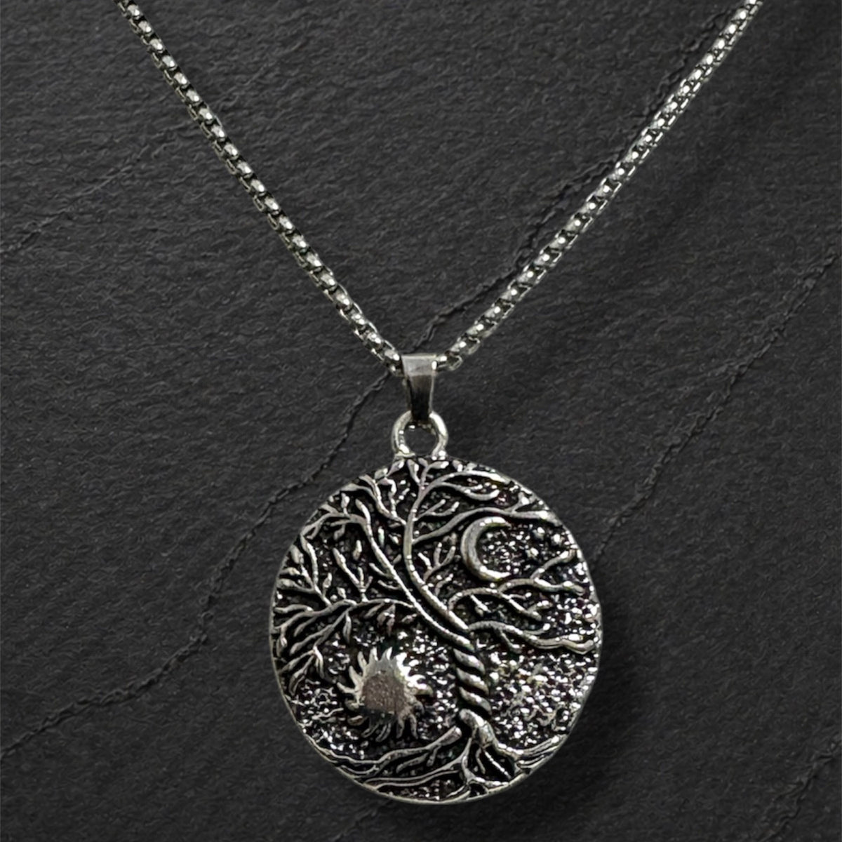 Collar árbol lunar