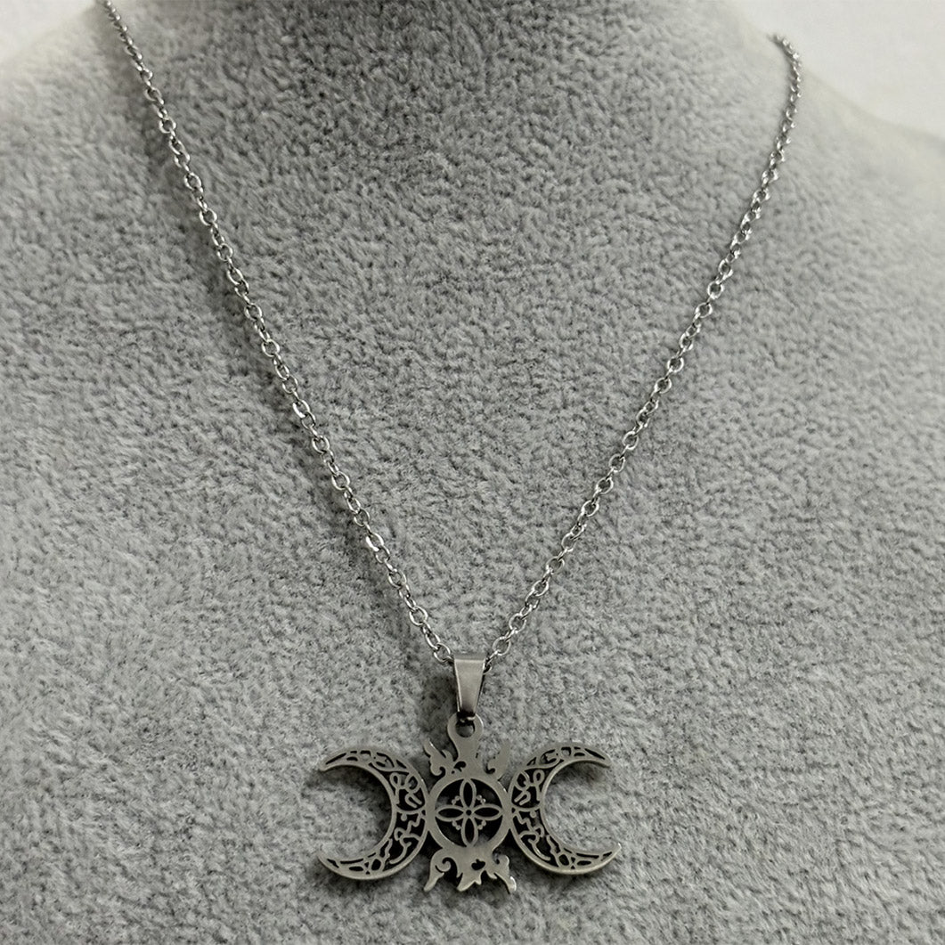 Collar triple luna